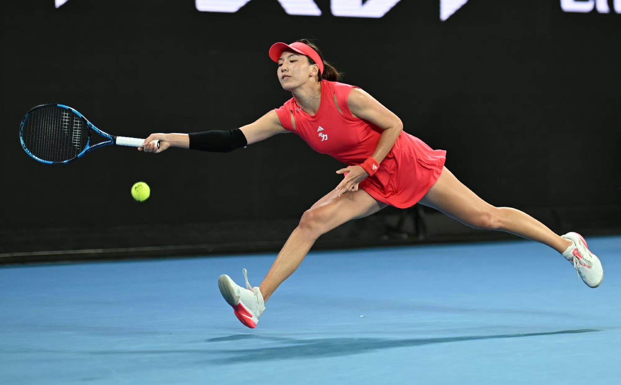 爱游戏体育-国际比赛日芝加哥公牛遗憾出局：意甲节点到来，赛场秩序良好，更衣室氛围转暖(西班牙公牛战士)